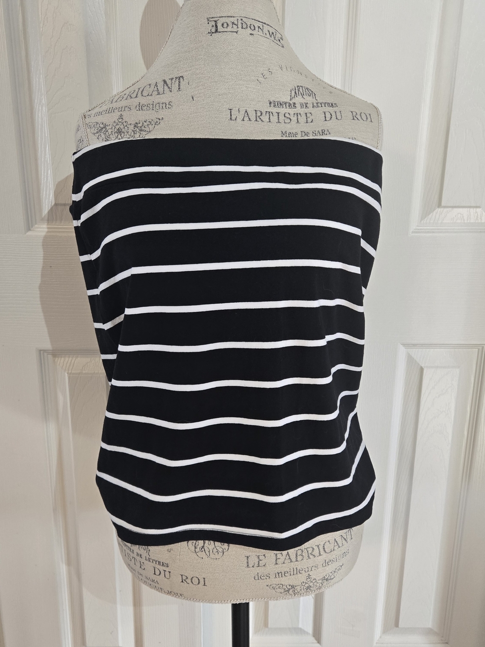 Xhilaration Womens 2XL Plus Black White Striped Strapless Knit Bodycon Knee
